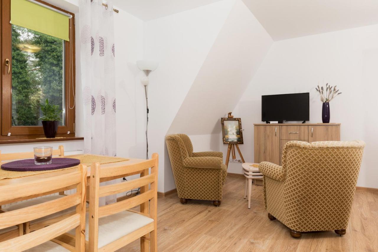 Apartamenty I Stylowe Pokoje โปเบียโรโว ภายนอก รูปภาพ